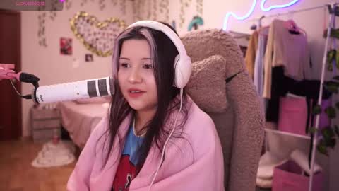 roxysuh online show from March 2, 7:26 am