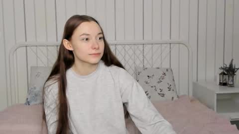 Alice online show from March 4, 9:10 pm