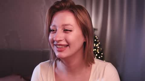 Mila online show from December 19, 7:55 am