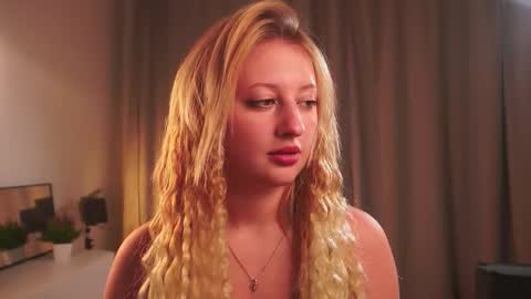 Mila online show from October 10, 3:28 pm