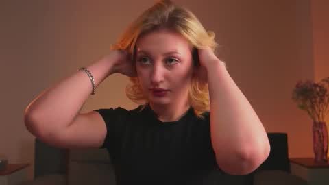 Mila online show from October 25, 4:20 am