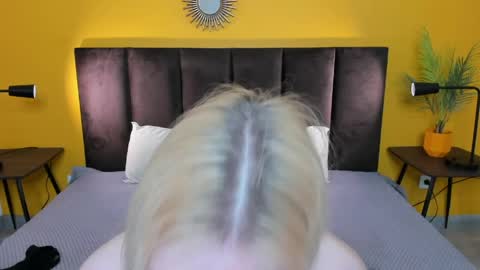 ruthbryant online show from May 16, 1:41 am