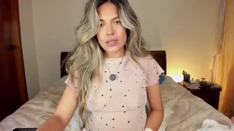 Leslie Beltrn online show from February 25, 4:55 am