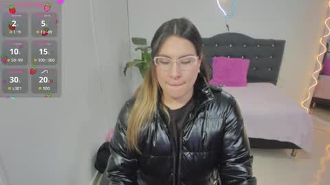 saaya_tay online show from September 15, 3:04 am