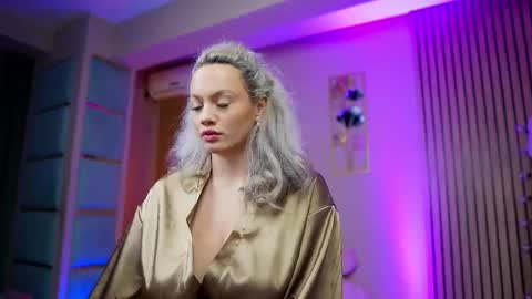 SabrinaJade online show from January 6, 5:11 am