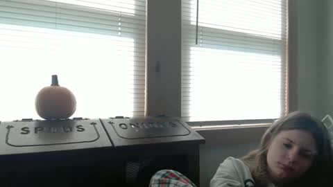 Snapshot of sabrinalexington chatting on October 5, 3:28 pm Sabrina online show from October 5, 3:28 pm