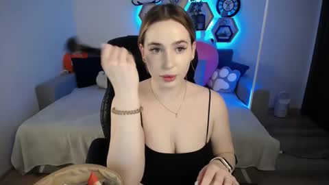 Sabrina Violet online show from March 1, 9:07 am