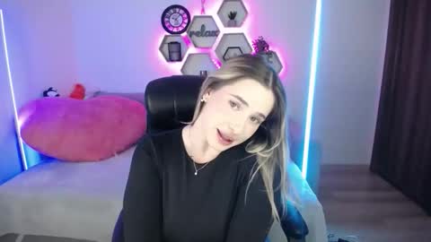 Sabrina Violet online show from October 6, 8:42 am