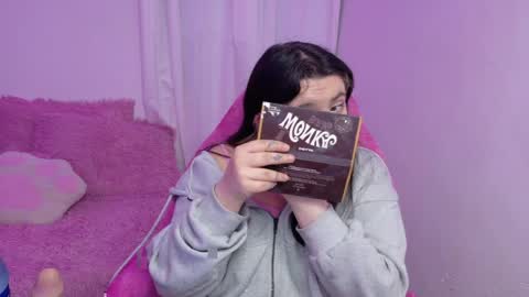 Ig  online show from April 5, 10:53 pm