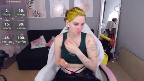 Adel online show from April 4, 12:37 pm