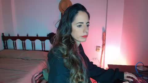 Sindy Scott online show from July 1, 6:29 pm