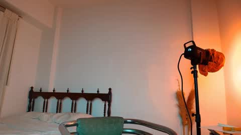 Sindy Scott online show from September 27, 8:16 pm