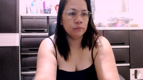 saint_flowerxxx online show from October 26, 10:27 pm