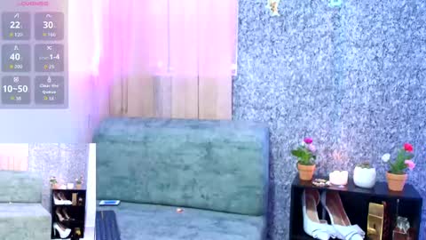 Snapshot of sally_ricci chatting on October 3, 11:37 am sally_ricci online show from October 3, 11:37 am