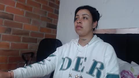   online show from February 7, 5:40 pm