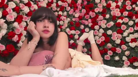 Salome velour online show from June 3, 2:33 pm