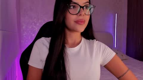 Snapshot of salomee_11 chatting on March 1, 3:53 am salo online show from March 1, 3:53 am