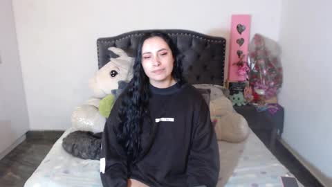 yenny online show from January 13, 4:18 am