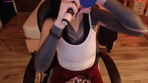 SAM MANSON online show from April 17, 12:29 pm