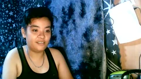 sam_yang09 online show from July 13, 10:43 pm
