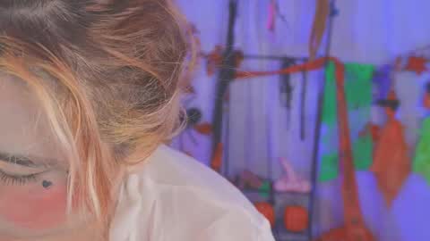 SAMANTA online show from November 2, 1:36 pm