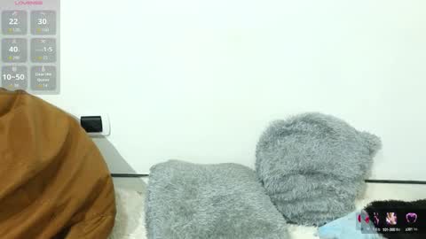 S A M A N T A   online show from October 8, 1:04 pm