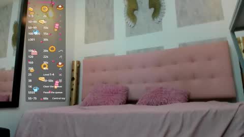    online show from December 14, 10:32 am