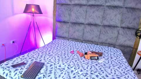 Snapshot of samanthaa_gil_ chatting on October 21, 4:49 am samanthaa_gil_ online show from October 21, 4:49 am