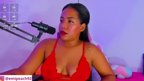 Snapshot of samanthabloom570089 chatting on October 31, 2:57 am Samantha Bloom online show from October 31, 2:57 am