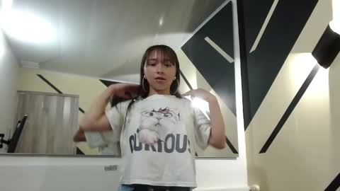 Dafne  online show from January 9, 2:29 pm