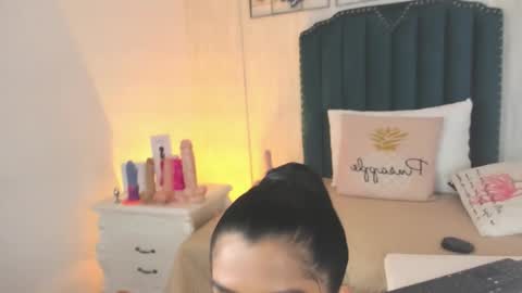 Samara Warren online show from November 22, 11:46 am