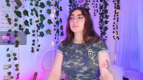 samii evans  online show from September 9, 3:50 am