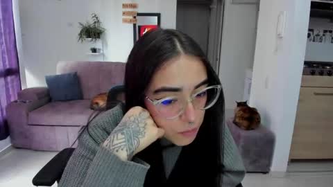 SARA online show from April 22, 8:28 pm