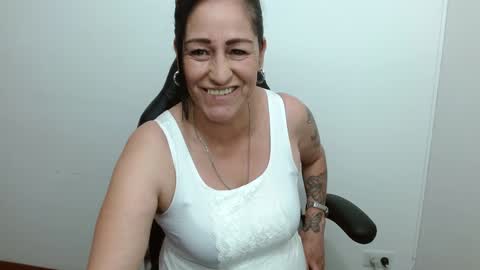 Snapshot of sammantha_sweet chatting on December 30, 2:42 am Samantha online show from December 30, 2:42 am
