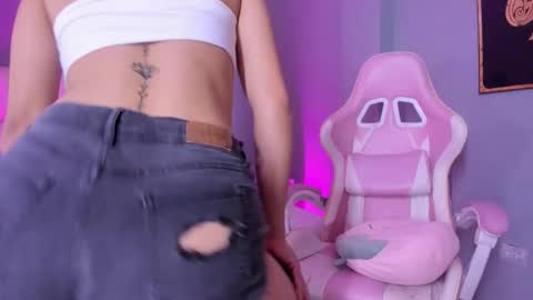 Sammy Rose online show from February 18, 7:35 pm