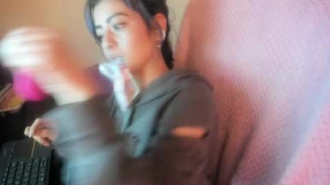   online show from April 21, 7:26 am