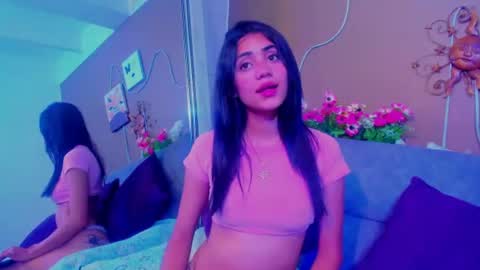 Laura mejia online show from June 25, 1:57 pm