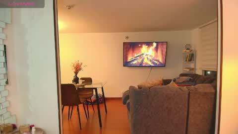 Hello I am absent due to a family calamity I will return soon-hola estoy ausente por un problema familiar volvere pronto. online show from April 24, 12:13 am