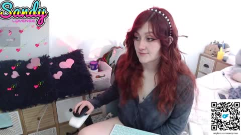 Snapshot of sandprinss chatting on February 6, 11:42 am Sandy Prinss online show from February 6, 11:42 am