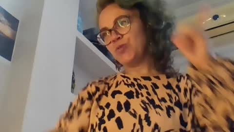 Sandra online show from May 21, 2:37 pm