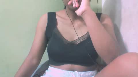 sandy735579 online show from February 26, 7:29 am