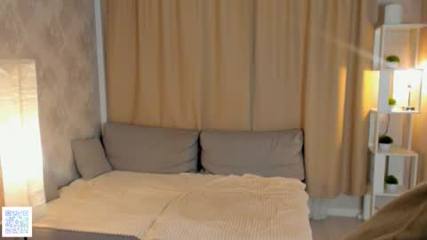 Snapshot of sanoradunston chatting on October 20, 7:06 pm Leya online show from October 20, 7:06 pm
