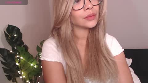 secret online show from April 19, 2:33 am