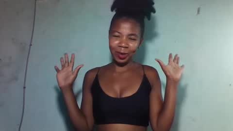 sanyah0123 online show from December 16, 4:07 am