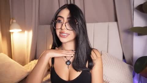 Sara  online show from April 6, 3:28 am