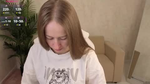 sara_hwan online show from April 4, 5:28 am