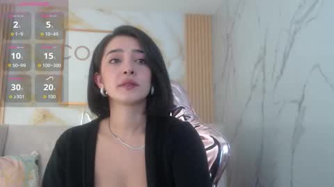 Sara  online show from October 24, 1:51 pm