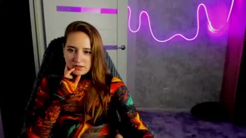 Sara online show from June 11, 9:22 pm