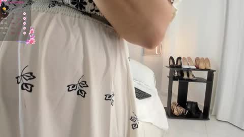 Saraa Gomez online show from March 8, 11:36 am