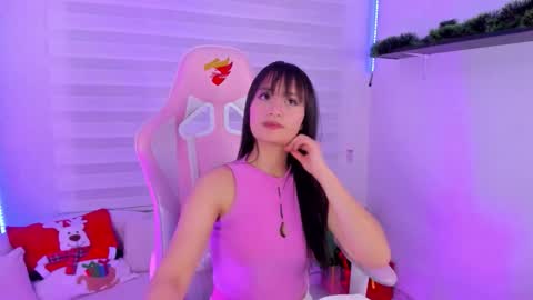 Sarah Ramirez online show from November 21, 4:36 am